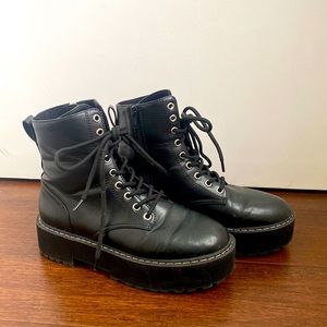 Divided Platform Boots